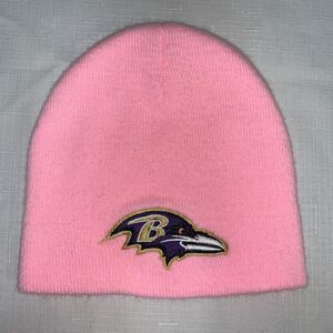 Baltimore Raven NFL Pink Knit Hat Football Winter Cap Logo Crucial Catch Beanie